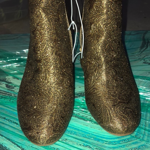 NWT Carlos by Carlos Santana Gatlin booties 9M 👢 🔥 - Picture 3 of 8